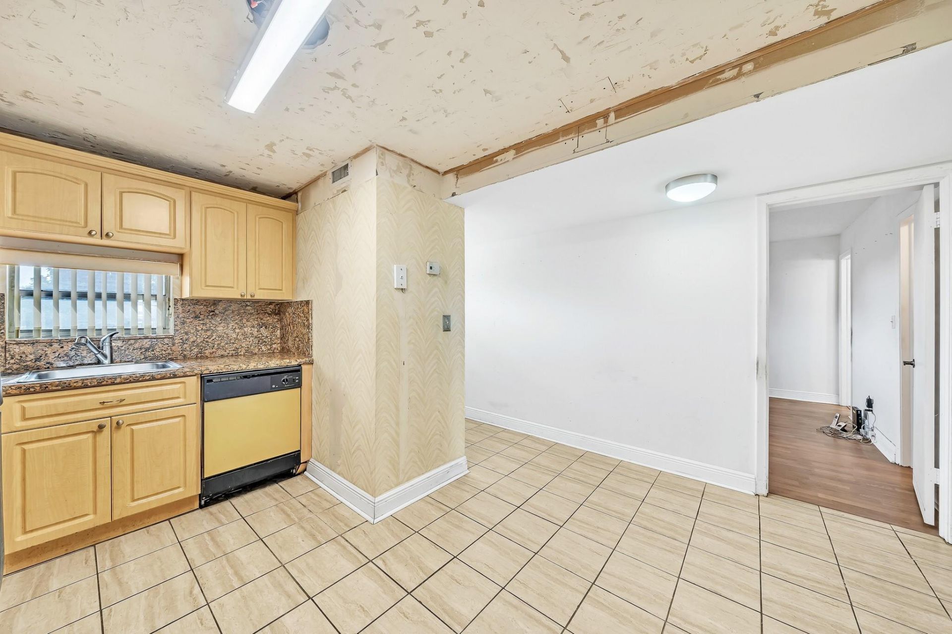 8980 S Hollybrook Boulevard, Unit 204, Pembroke Pines, FL 33025 Photo