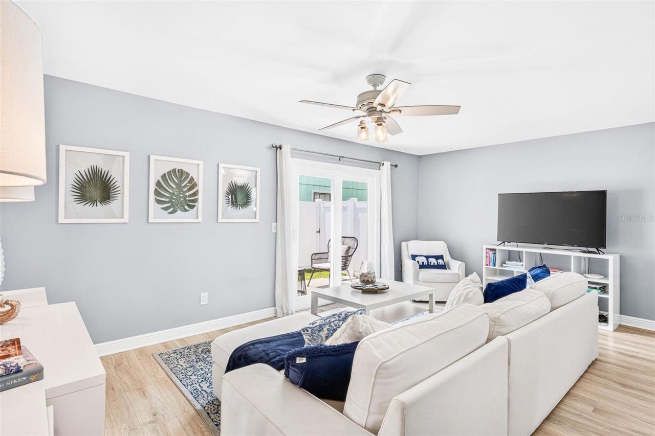 742 Laurel Bay Circle, New Smyrna Beach, FL 32169 Photo