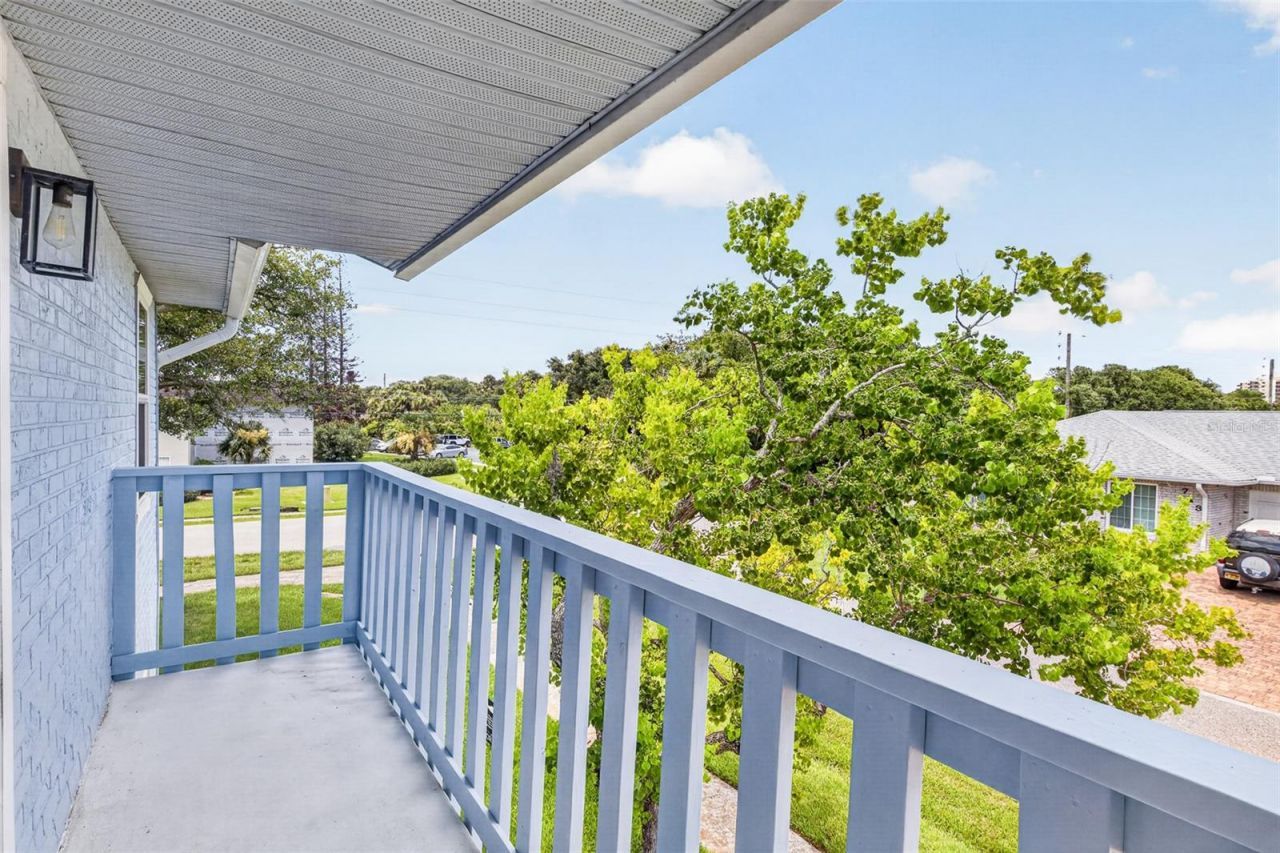 742 Laurel Bay Circle, New Smyrna Beach, FL 32169 Photo
