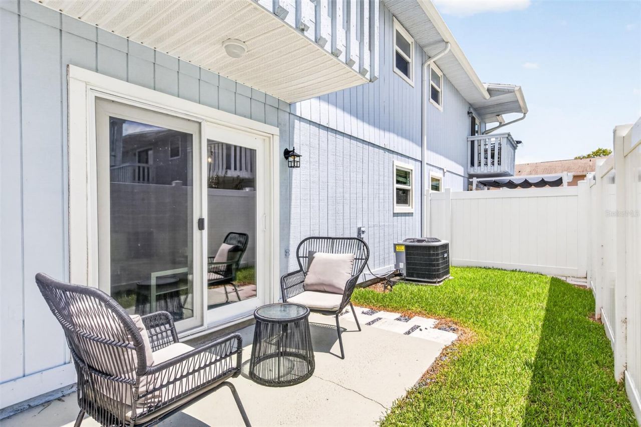 742 Laurel Bay Circle, New Smyrna Beach, FL 32169 Photo