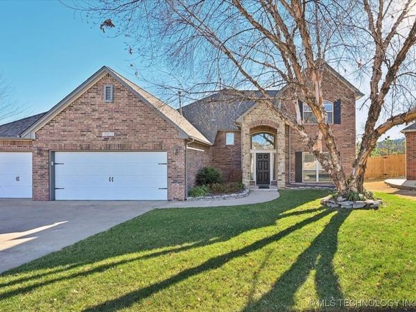 16216 E 49th Place, Tulsa, OK 74134