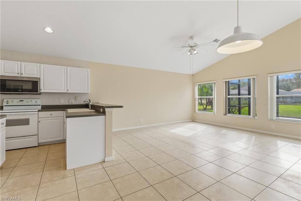 22860 Fountain Lakes Blvd, Estero, FL 33928 Photo