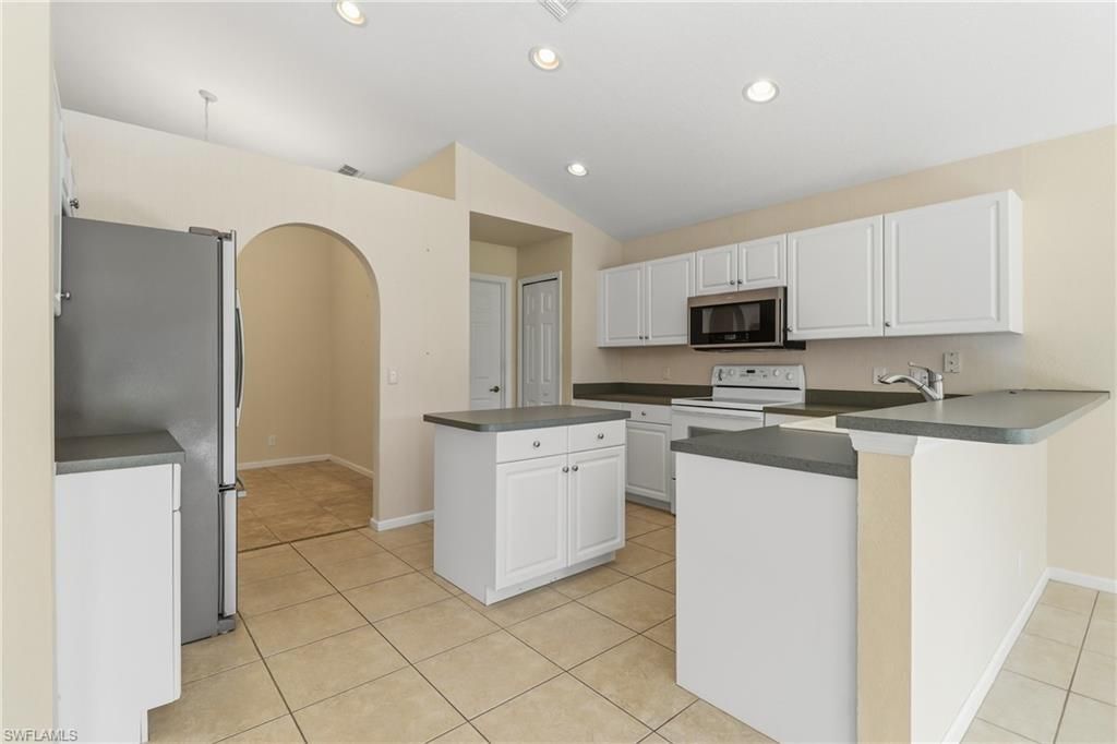 22860 Fountain Lakes Blvd, Estero, FL 33928 Photo