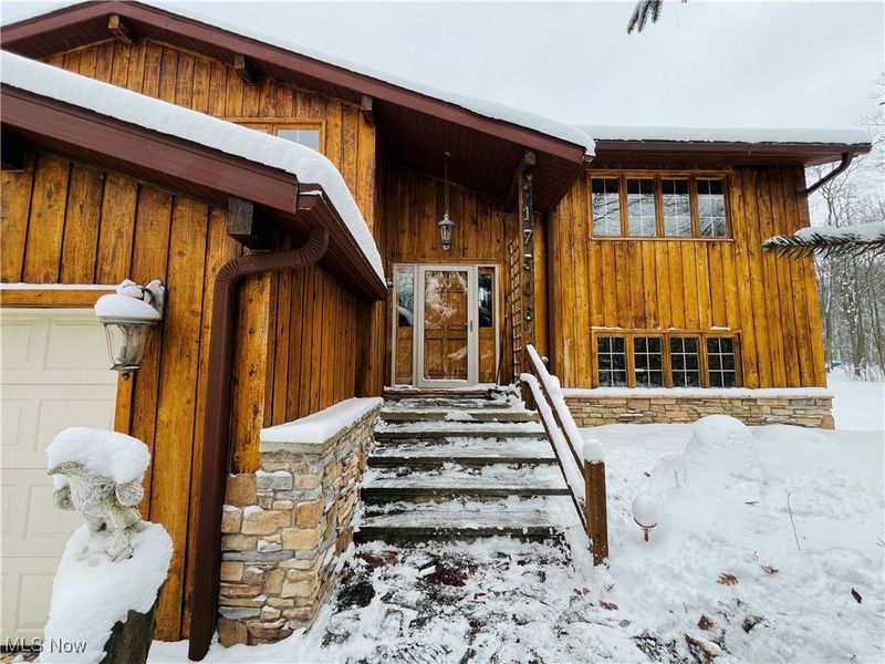 17506 Leggett Road, Montville, OH 44064 Photo 2