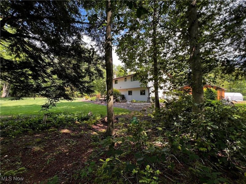 17506 Leggett Road, Montville, OH 44064 Photo 9