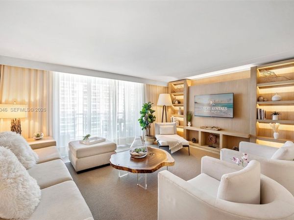 102 24th St , Unit 1207, Miami Beach, FL 33139