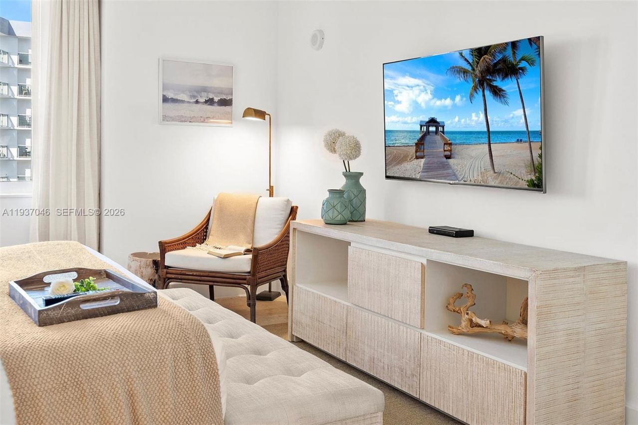 102 24th St, Unit 1207, Miami Beach, FL 33139 Photo