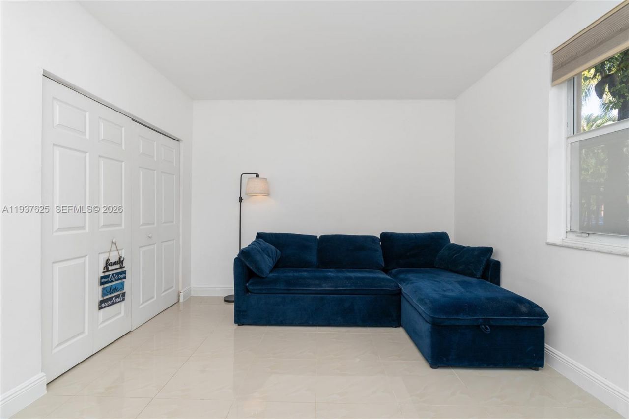 17125 N Bay Rd, Unit 3104, Sunny Isles Beach, FL 33160 Photo