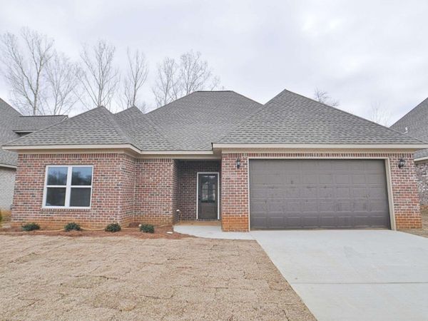 127 White Water Ln., Saltillo, MS 38866