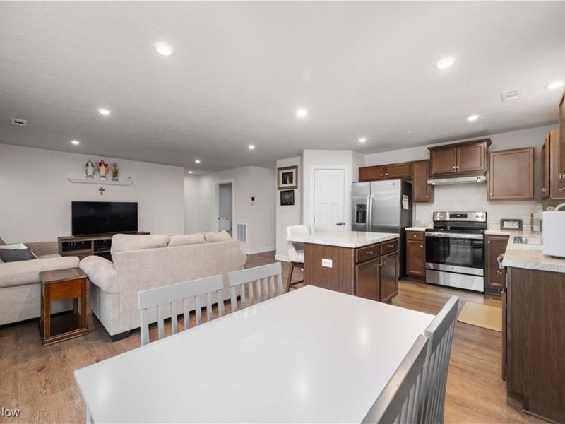 133 W Spring Drive, Elyria, OH 44035 Photo 10