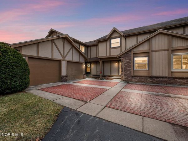 1225 Hidden Ridge Road, Toledo, OH 43615