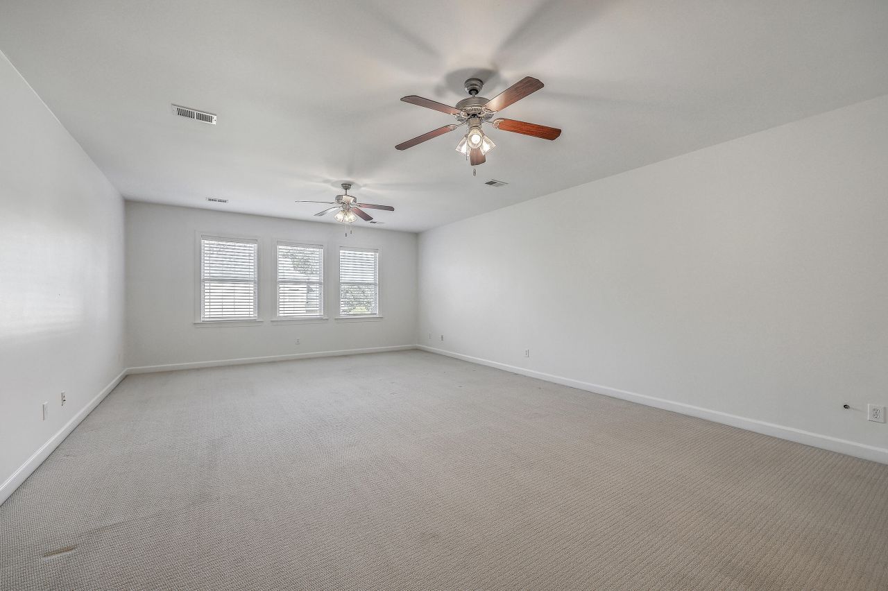 101 Duck Pond Court Photo 34