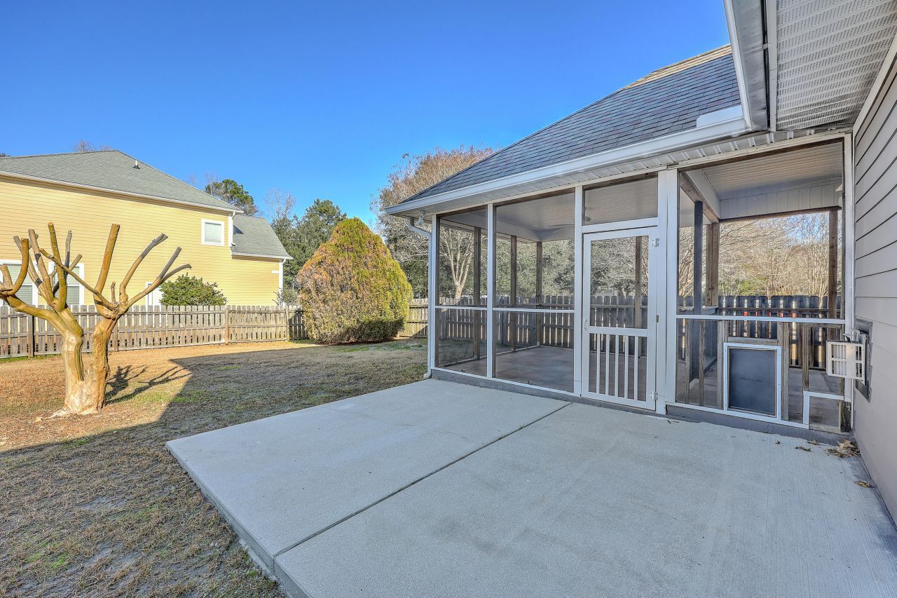 101 Duck Pond Court Photo 41