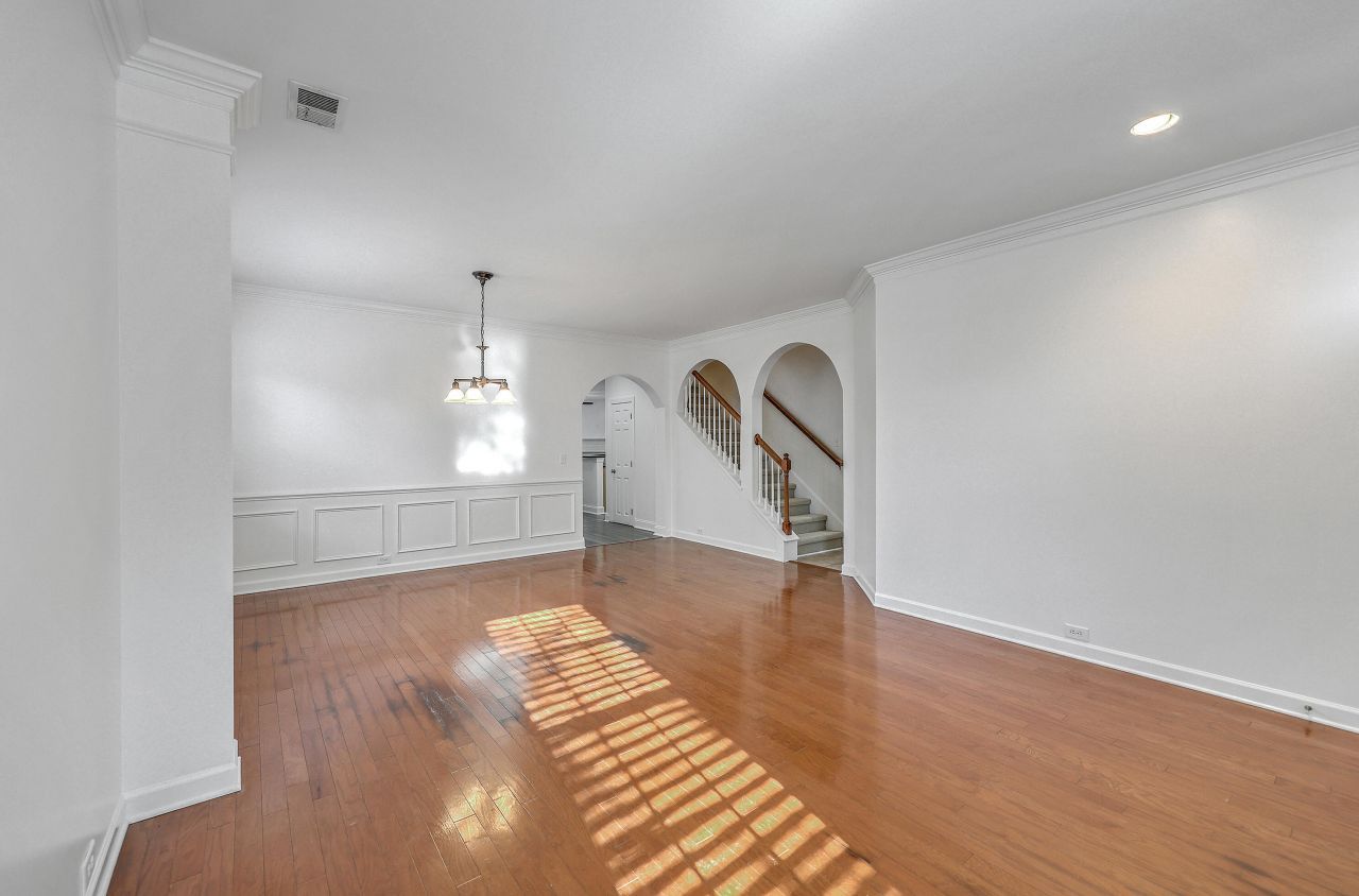 101 Duck Pond Court Photo 9