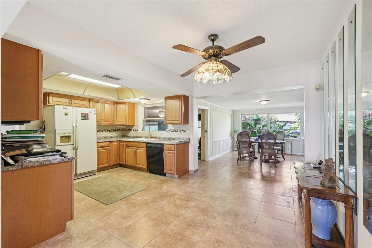 2228 NE Coachman Road, Clearwater, FL 33765 Photo