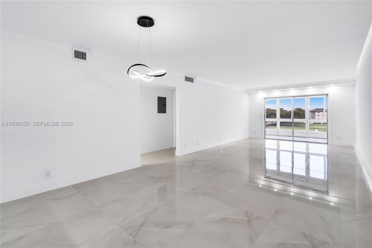 3204 Portofino Pt, Unit B4, Coconut Creek, FL 33066 Photo