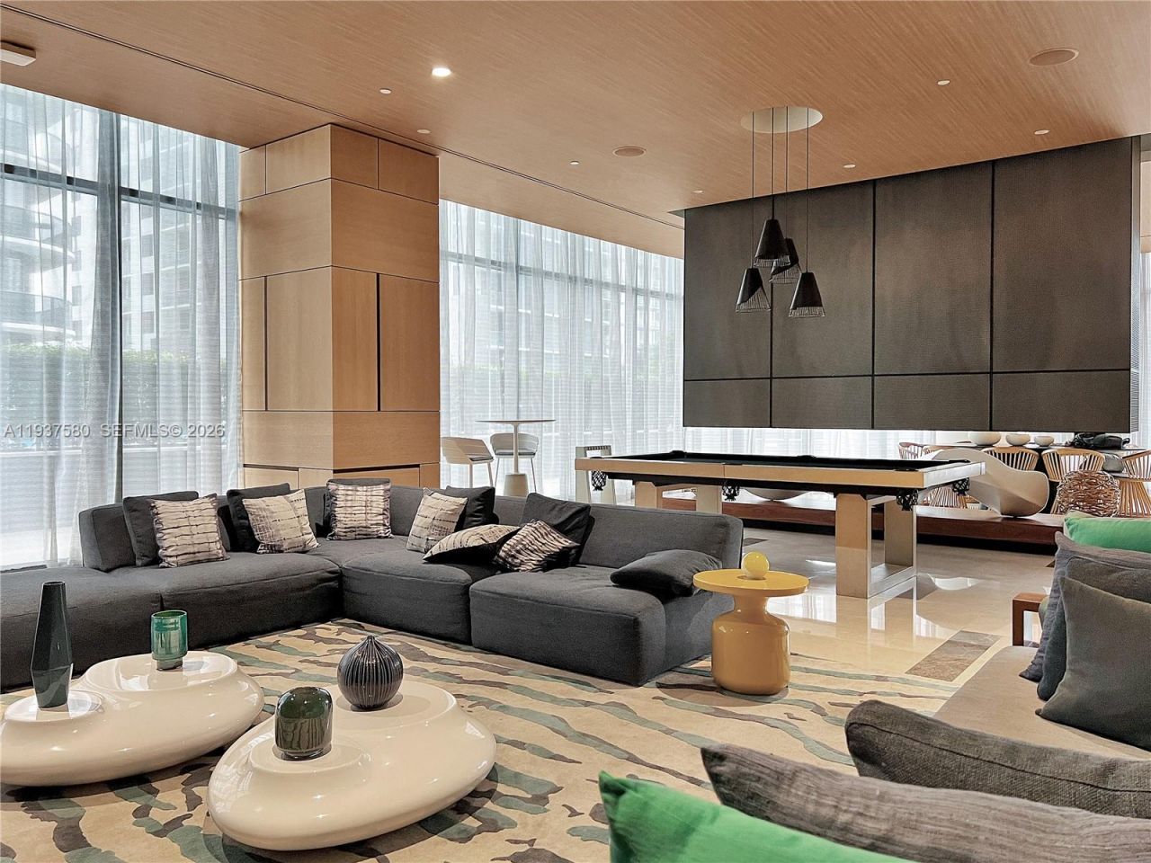 45 SW 9th St, Unit 1609, Miami, FL 33130 Photo