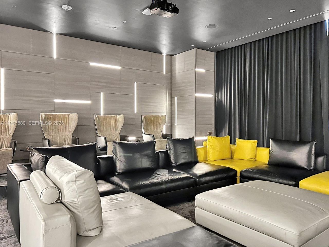 45 SW 9th St, Unit 1609, Miami, FL 33130 Photo