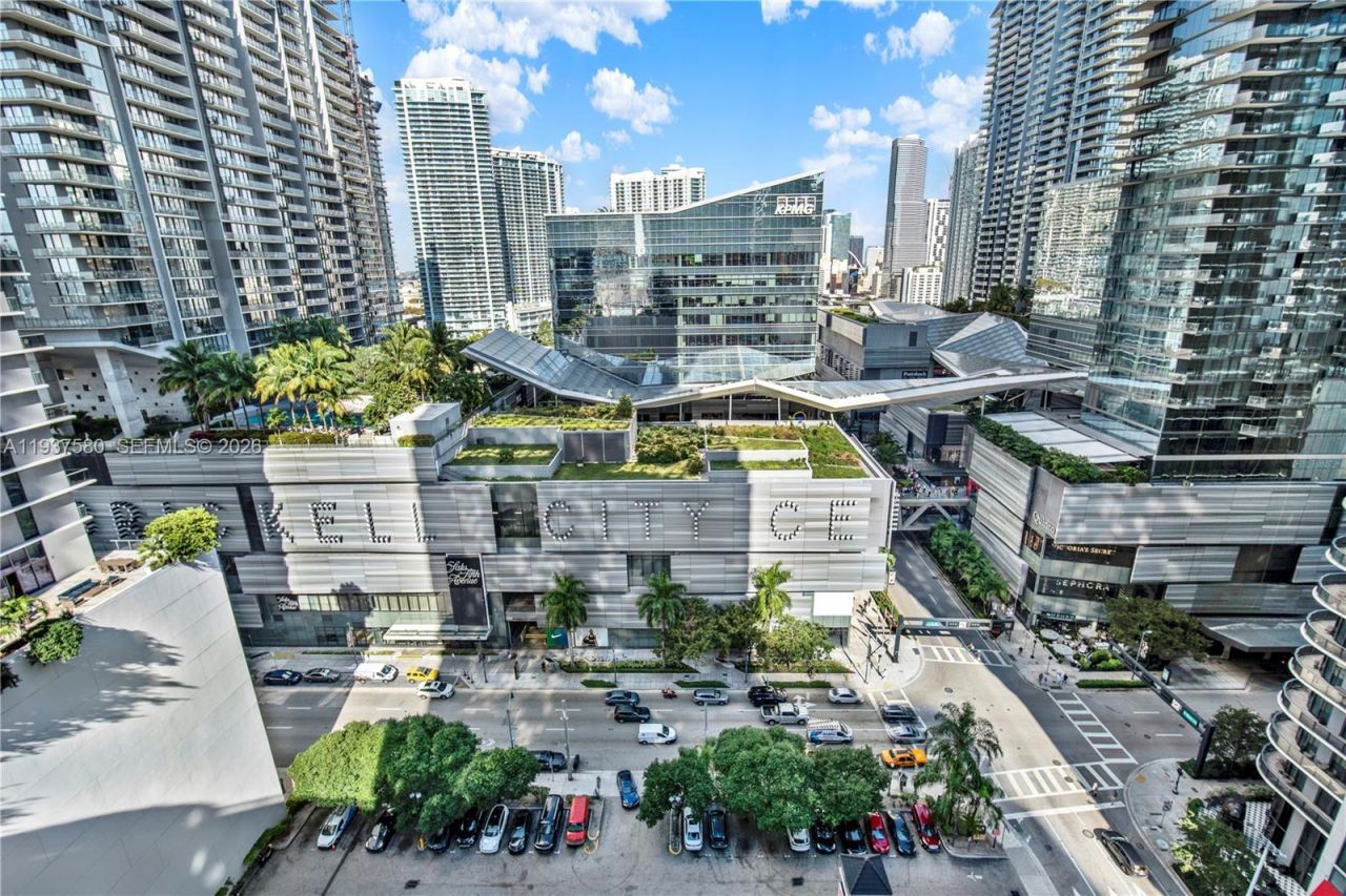 45 SW 9th St, Unit 1609, Miami, FL 33130 Photo