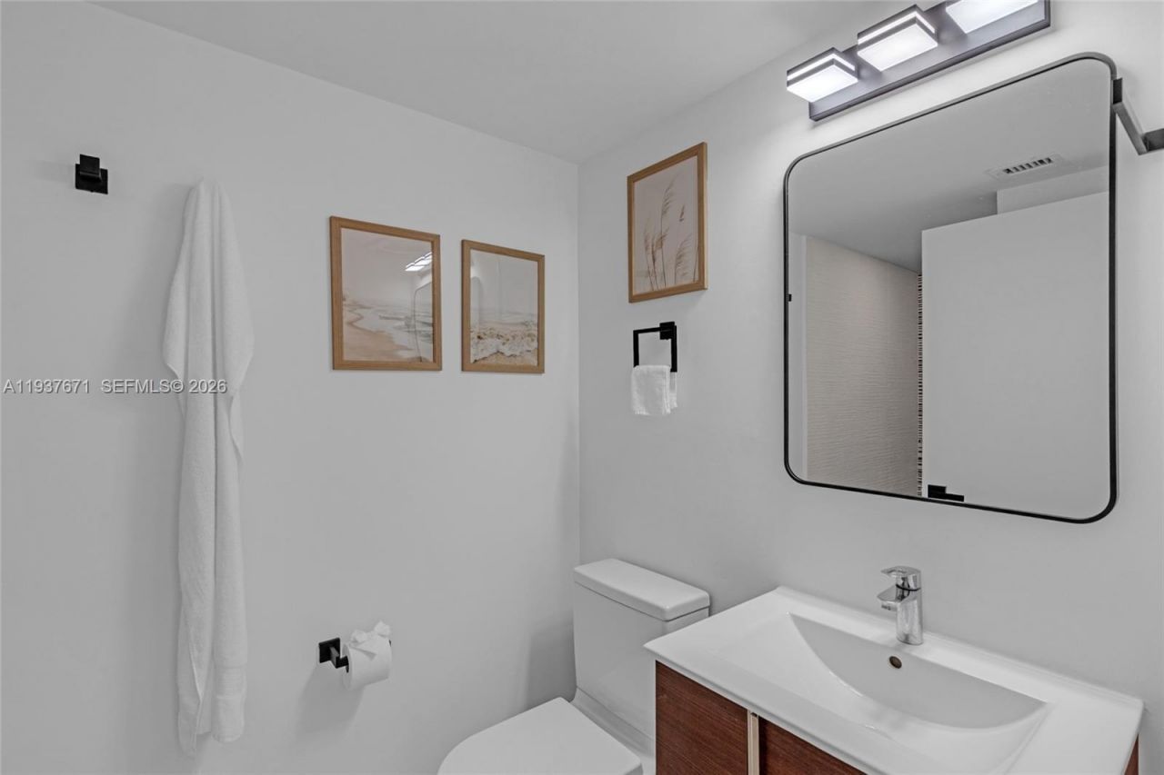 740 Meridian Ave, Unit 11, Miami Beach, FL 33139 Photo