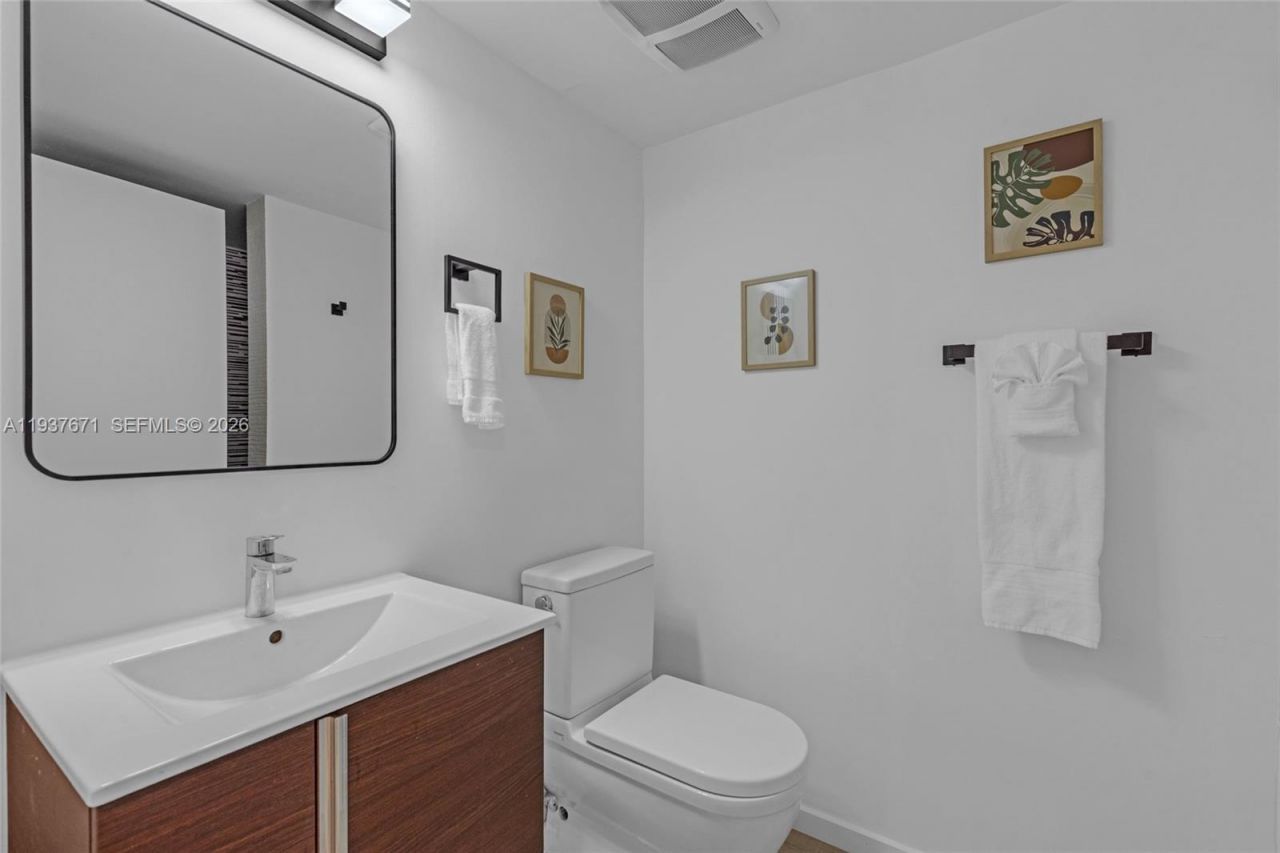 740 Meridian Ave, Unit 11, Miami Beach, FL 33139 Photo