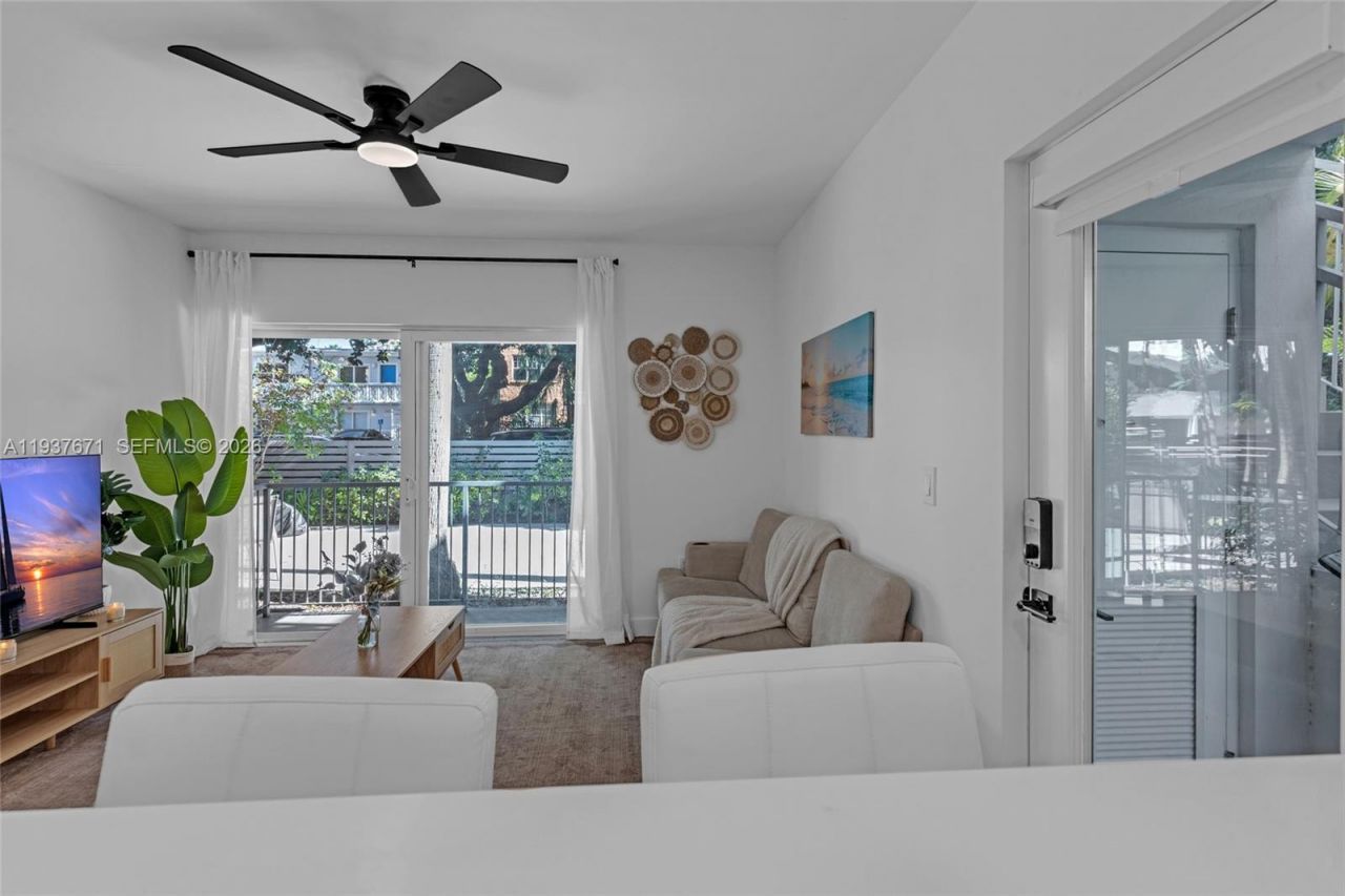 740 Meridian Ave, Unit 11, Miami Beach, FL 33139 Photo
