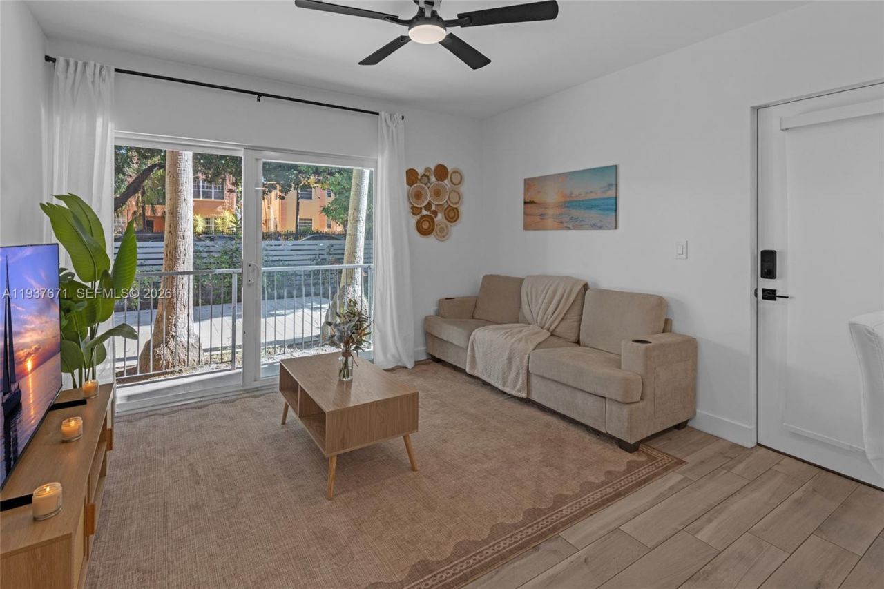 740 Meridian Ave, Unit 11, Miami Beach, FL 33139 Photo