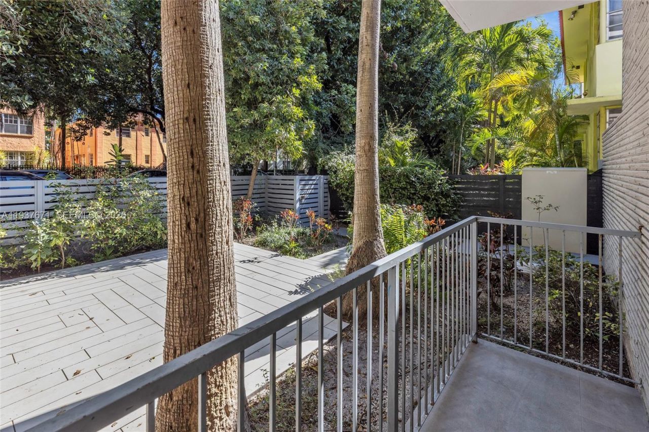 740 Meridian Ave, Unit 11, Miami Beach, FL 33139 Photo