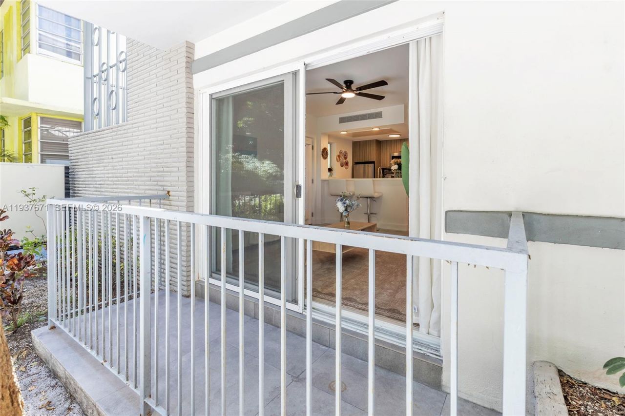 740 Meridian Ave, Unit 11, Miami Beach, FL 33139 Photo