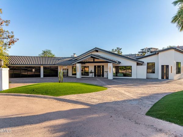 3301 E ROVEY Avenue, Paradise Valley, AZ 85253