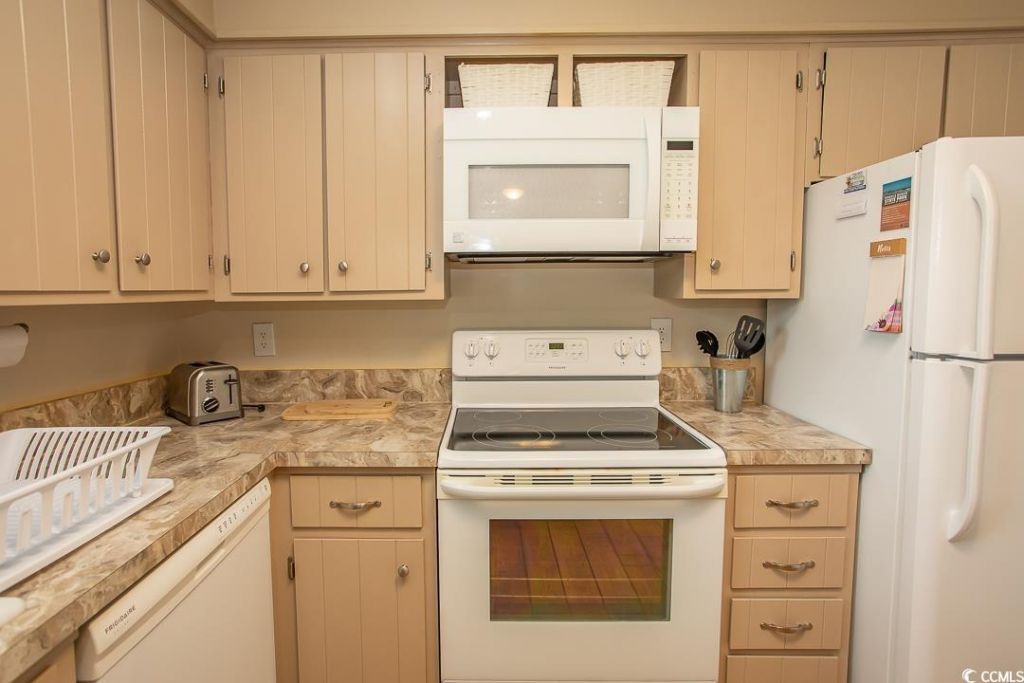 405 S 13th Ave. Photo 11