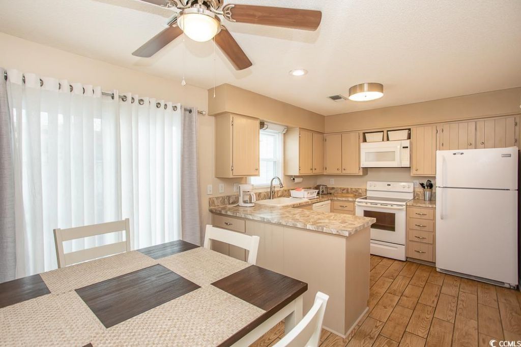 405 S 13th Ave. Photo 13