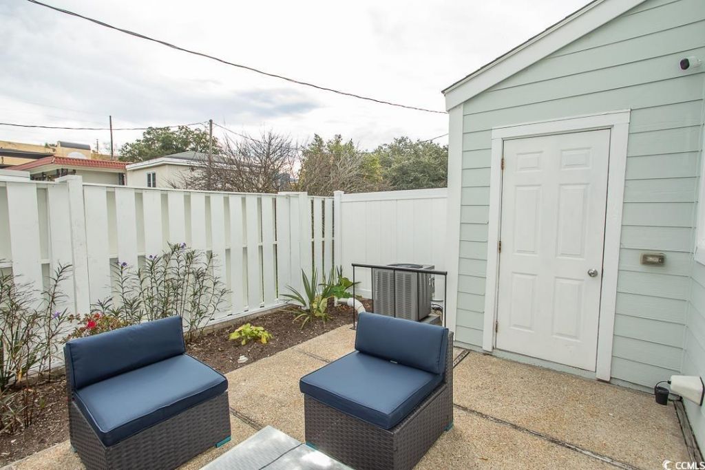 405 S 13th Ave. Photo 18