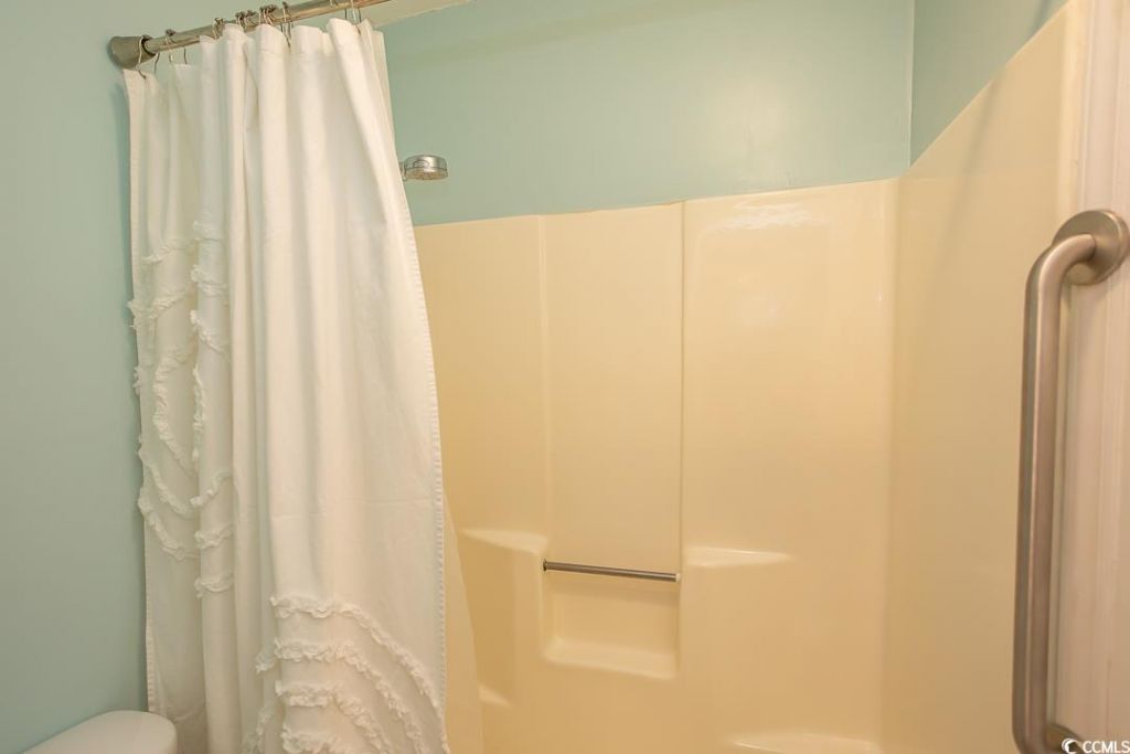 405 S 13th Ave. Photo 26