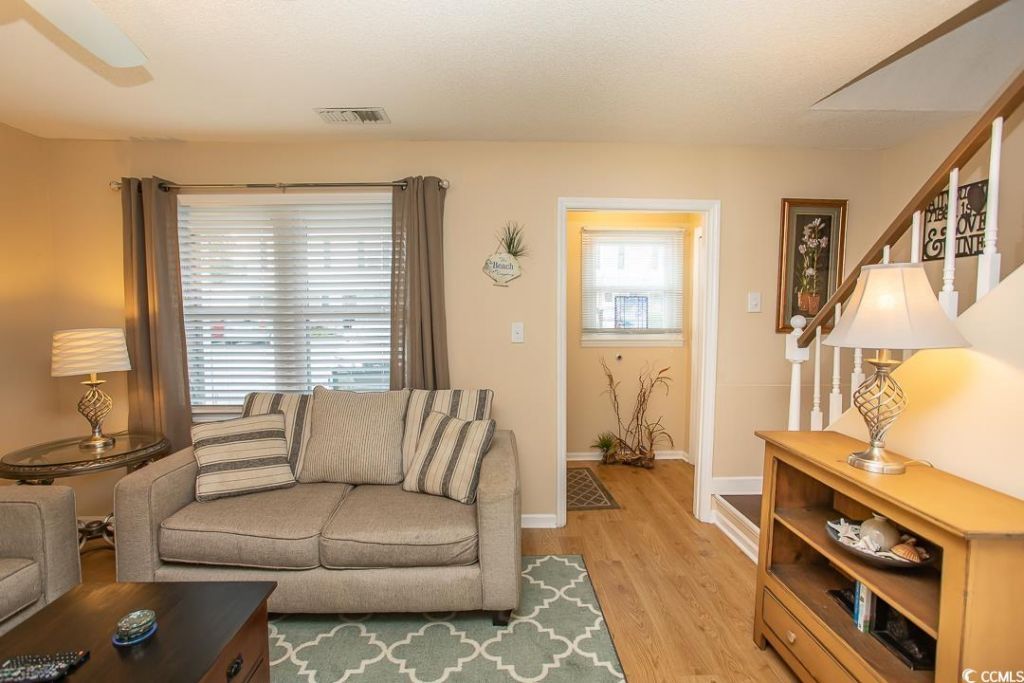 405 S 13th Ave. Photo 5