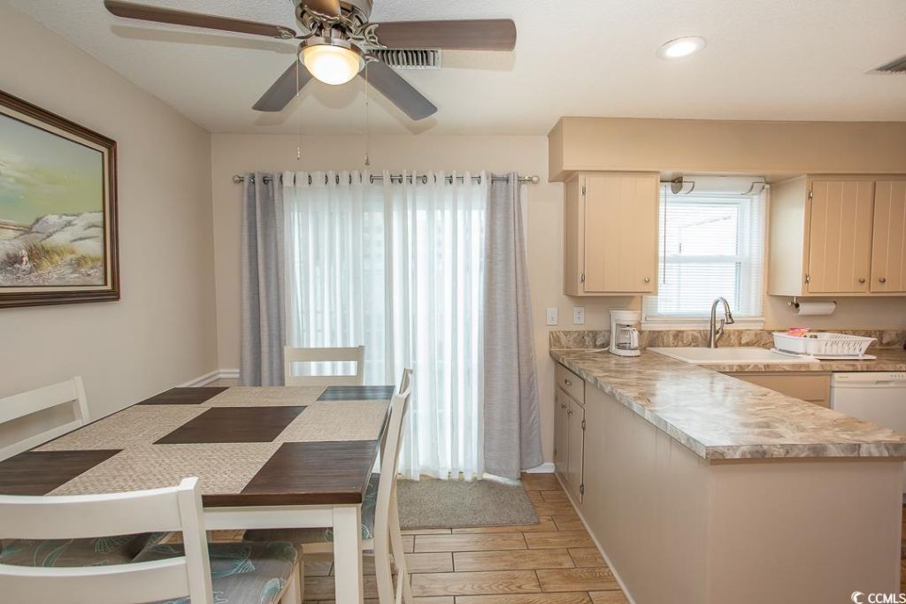 405 S 13th Ave. Photo 8