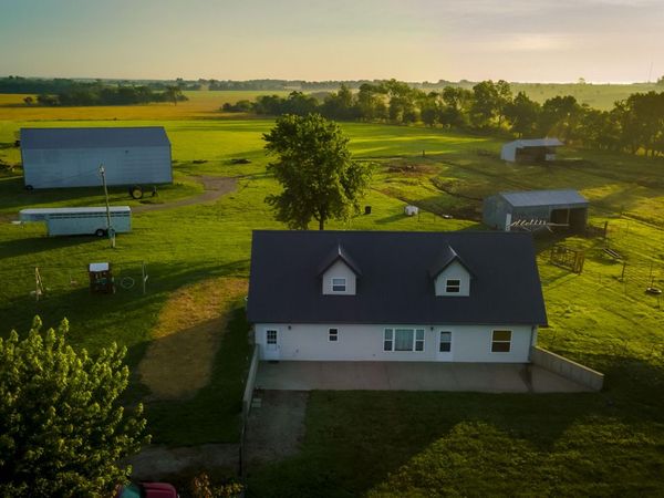 9396 Lawrence 2040, Miller, MO 65707