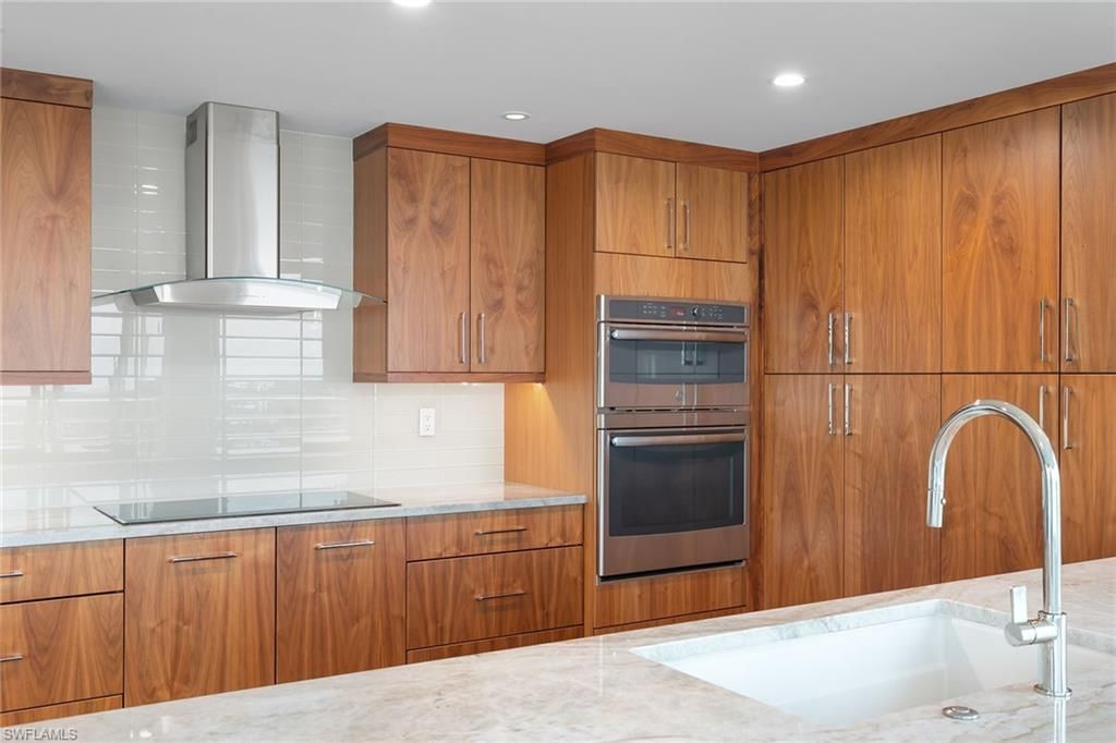 4251 Gulf Shore Blvd N, Unit 18B, Naples, FL 34103 Photo