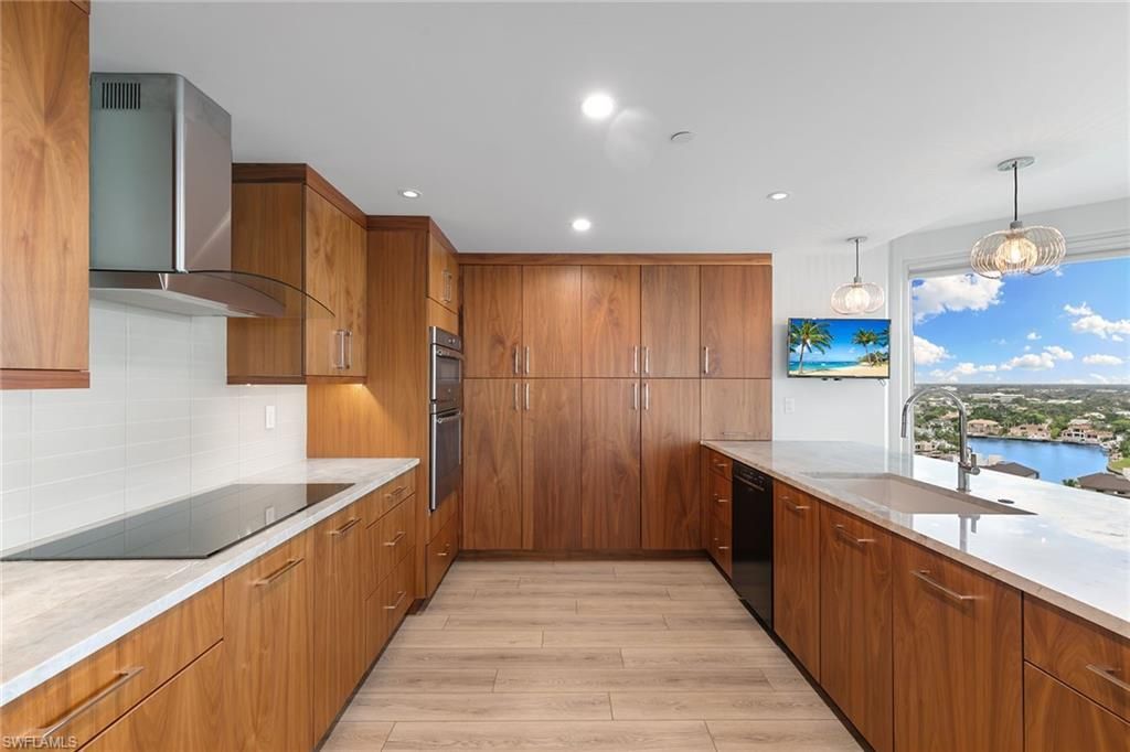 4251 Gulf Shore Blvd N, Unit 18B, Naples, FL 34103 Photo