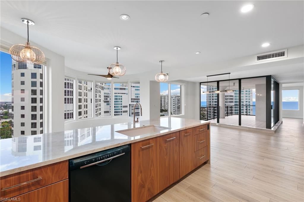 4251 Gulf Shore Blvd N, Unit 18B, Naples, FL 34103 Photo