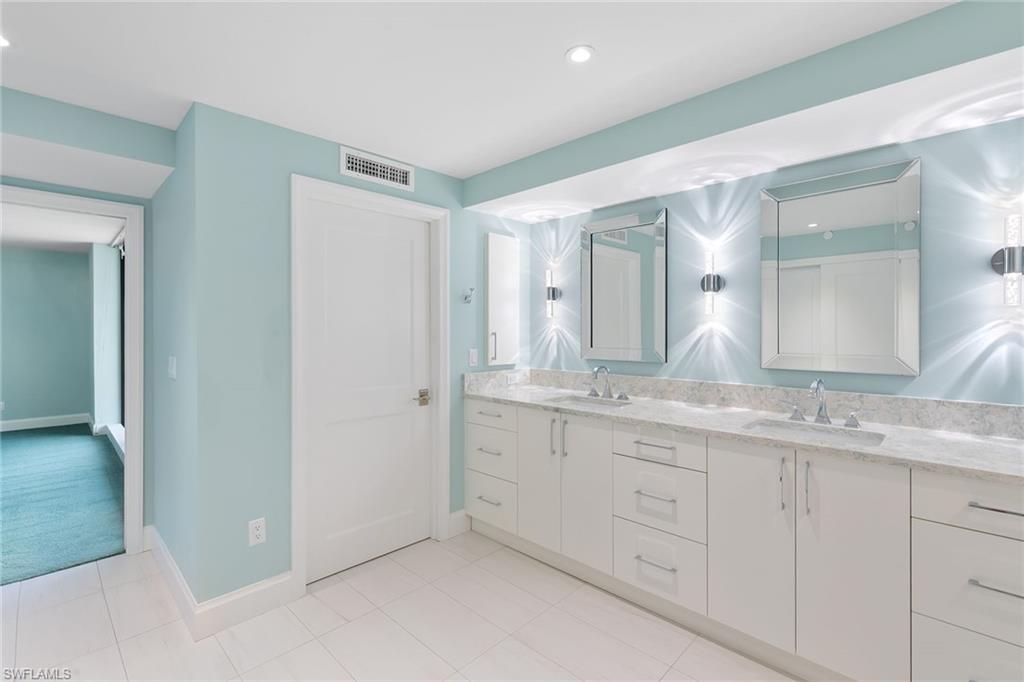 4251 Gulf Shore Blvd N, Unit 18B, Naples, FL 34103 Photo