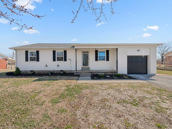 300 Thompson Heights Court, Bowling Green, KY 42101