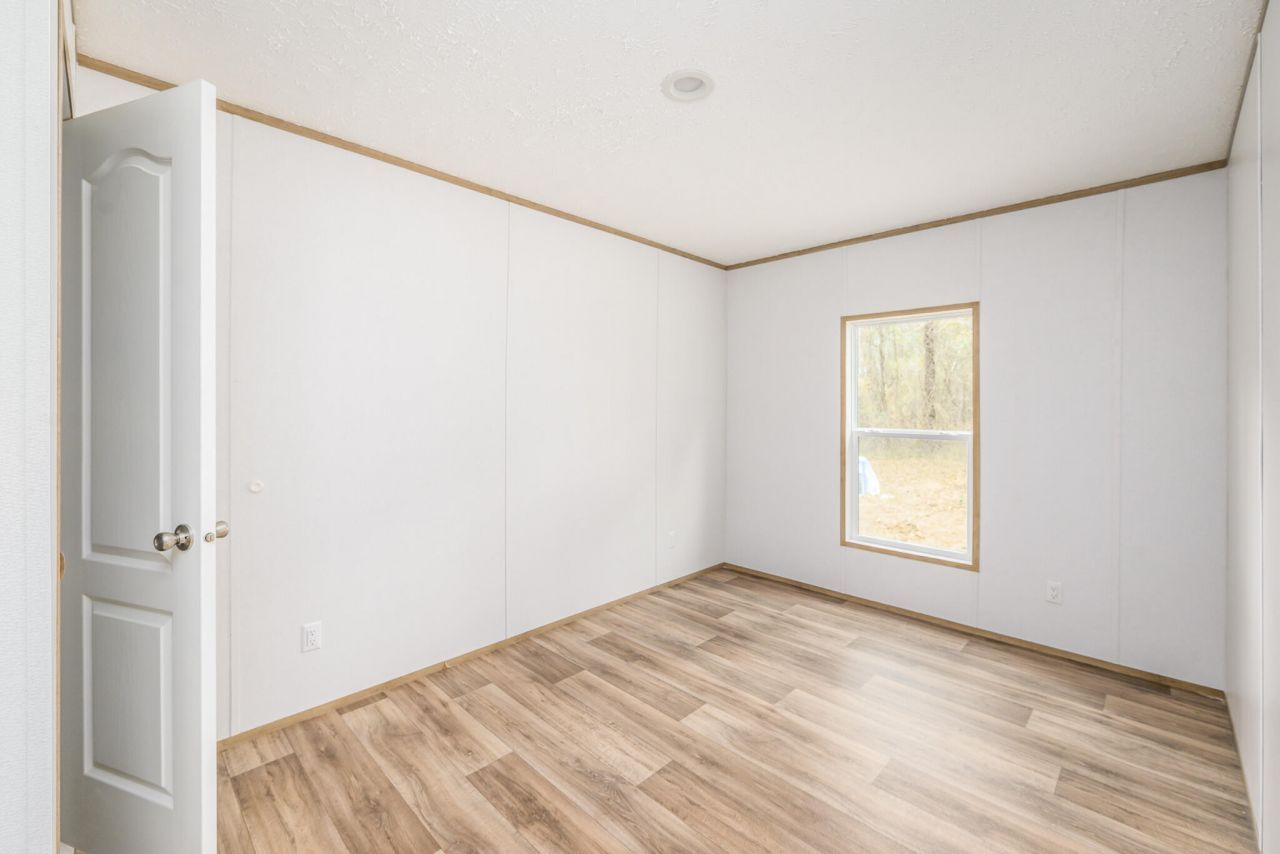 151 Firethorn Court Photo 16