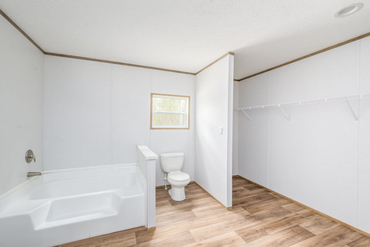 151 Firethorn Court Photo 23