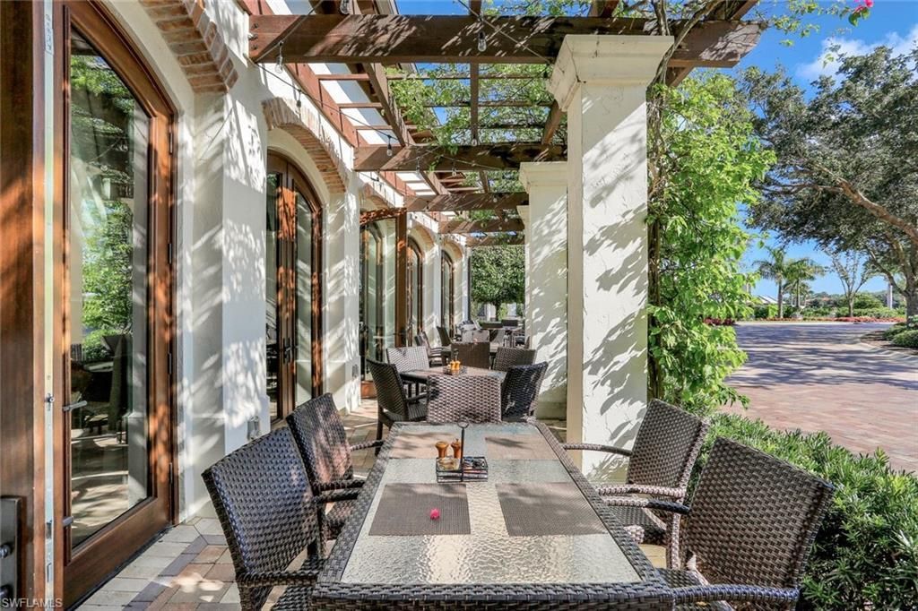 16382 Viansa Way, Unit 201, Naples, FL 34110 Photo