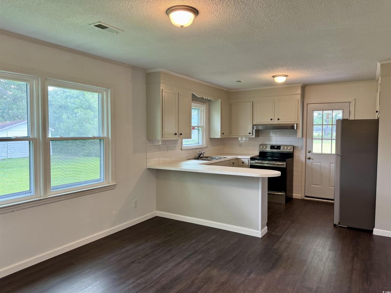 109 S Maple Ave. Photo 11