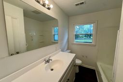 109 S Maple Ave. photo 4