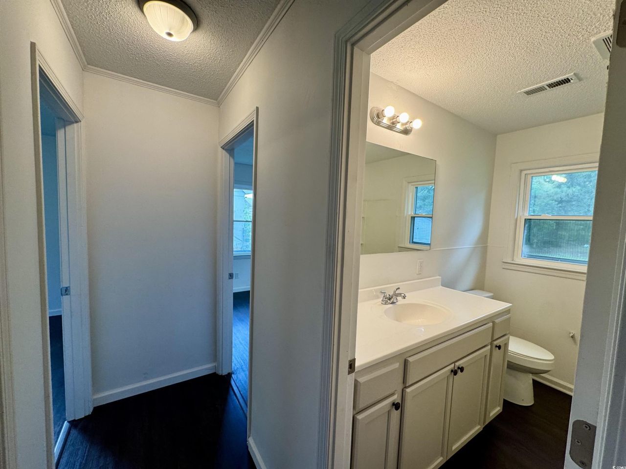 109 S Maple Ave. Photo 9