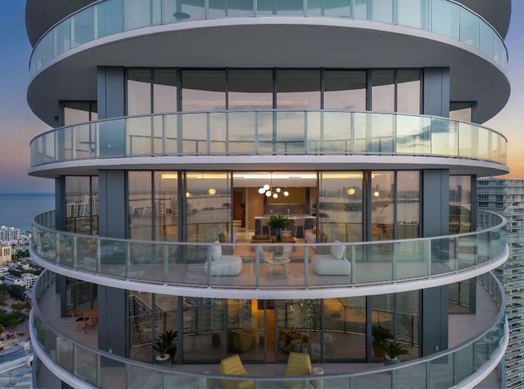 501 West Ave, Unit 3903/3904, Miami Beach, FL 33139 Photo