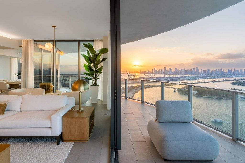 501 West Ave, Unit 3903/3904, Miami Beach, FL 33139 Photo